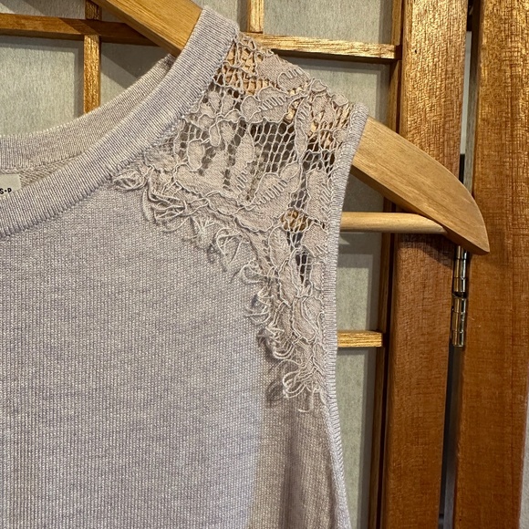 Reitman's Light Purple Sleeveless Blouse with Embroidery - Picture 5 of 13